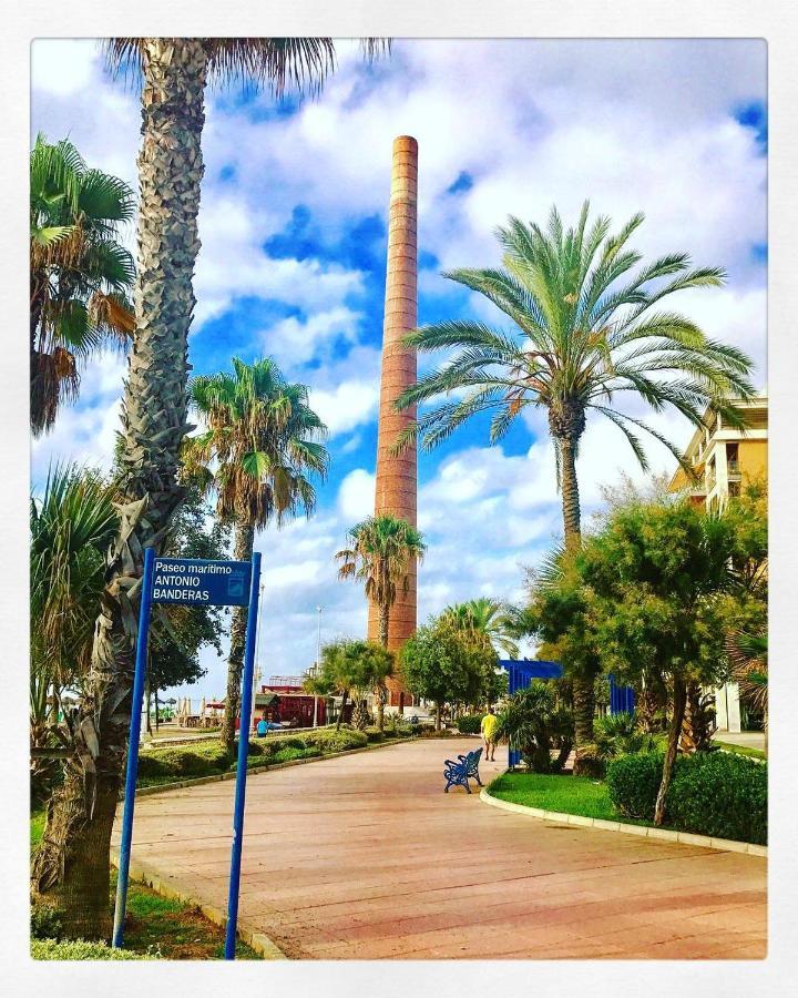 Precioso Apartamento A 5 Minutos Andando De La Playa Málaga Esterno foto