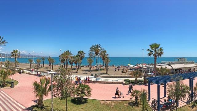 Precioso Apartamento A 5 Minutos Andando De La Playa Málaga Esterno foto